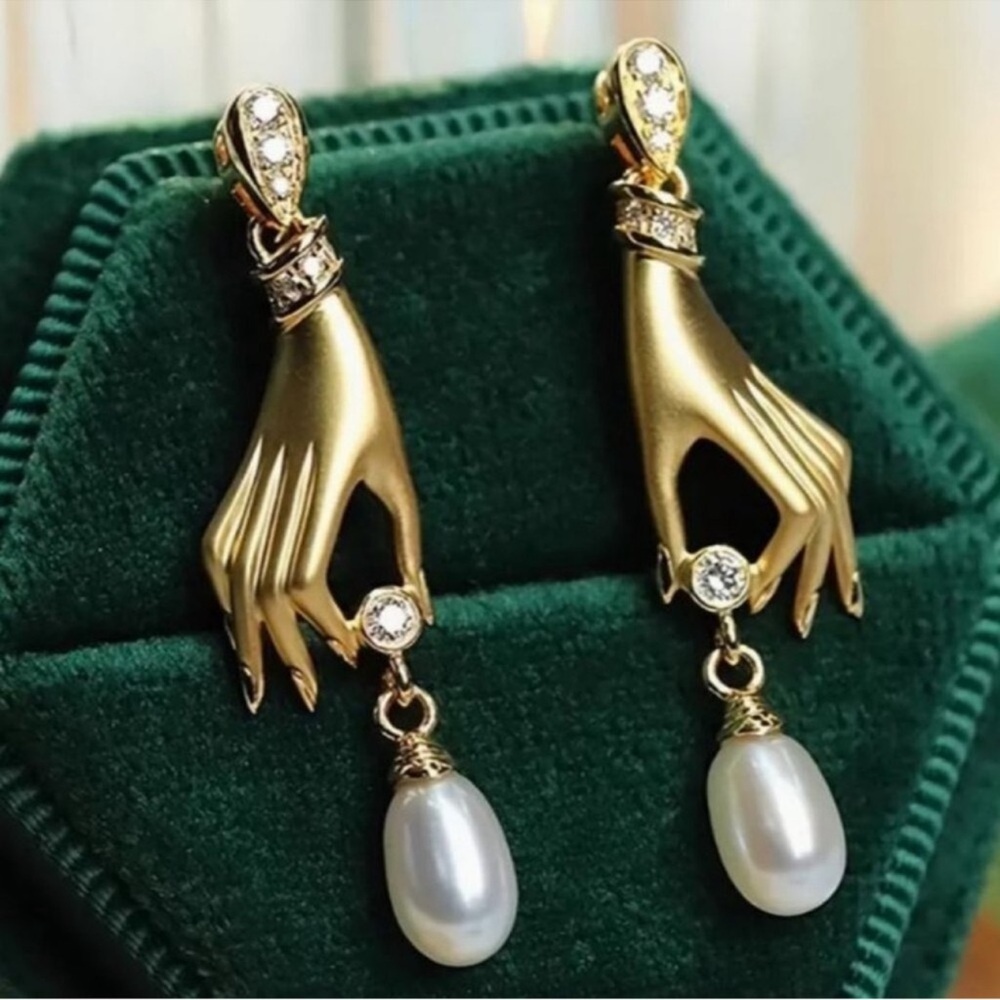 Victorian Golden Hand Baroque Pearl Drop Earrings - Picture 2 of 4